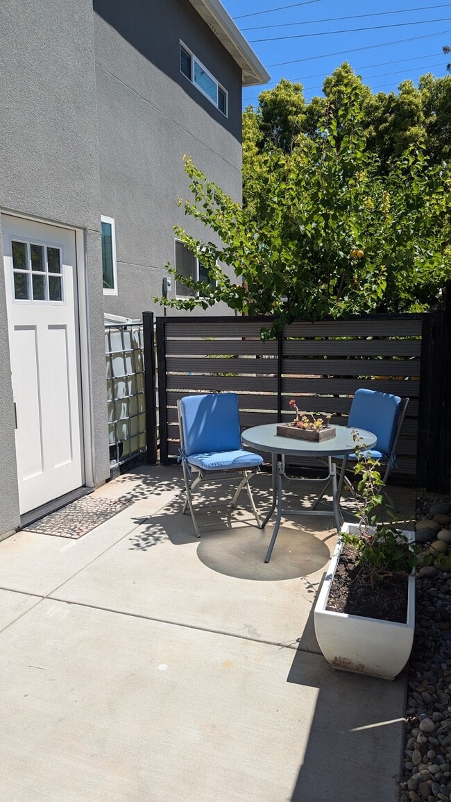 Photo - 1762 Chevalier Dr