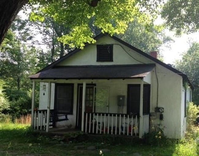 Building Photo - Ivy Cottage