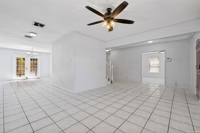 5230 Ebony Dr