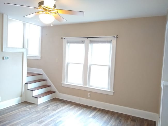 Photo - 2658 Deming Ave