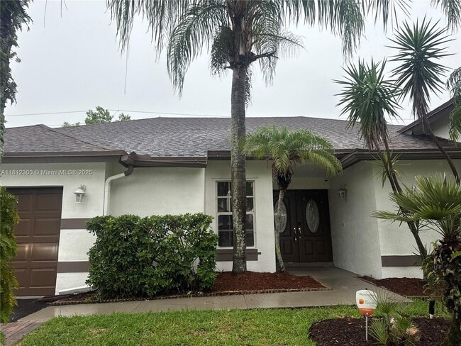 Photo - 928 SW 149th Terrace Casa