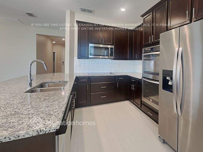 Photo - 4332 Moon Shadow Loop