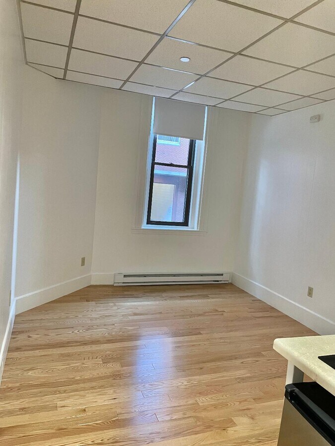 Photo - 272 Newbury St Unit 3