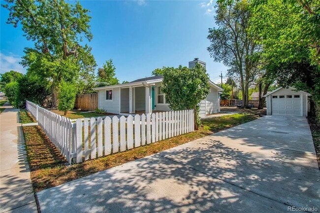 Building Photo - 2868 S Benton St