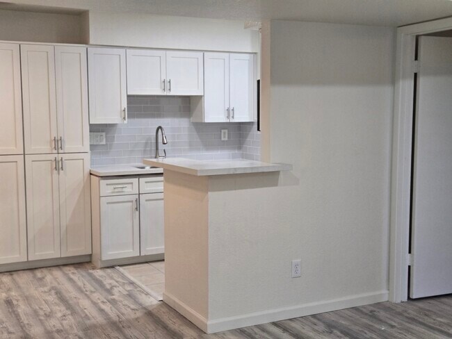 Photo - 5995 N 78th St Unidad 2022