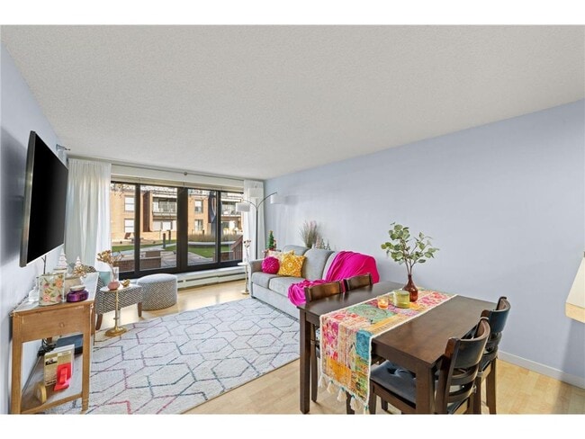 Photo - 48 Groveland Terrace Unidad B103