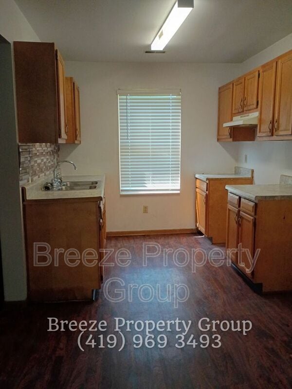 Photo - 911 Hawthorne St