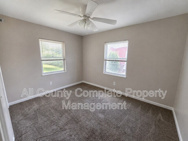 Photo - 10415 Briarcliff Rd E