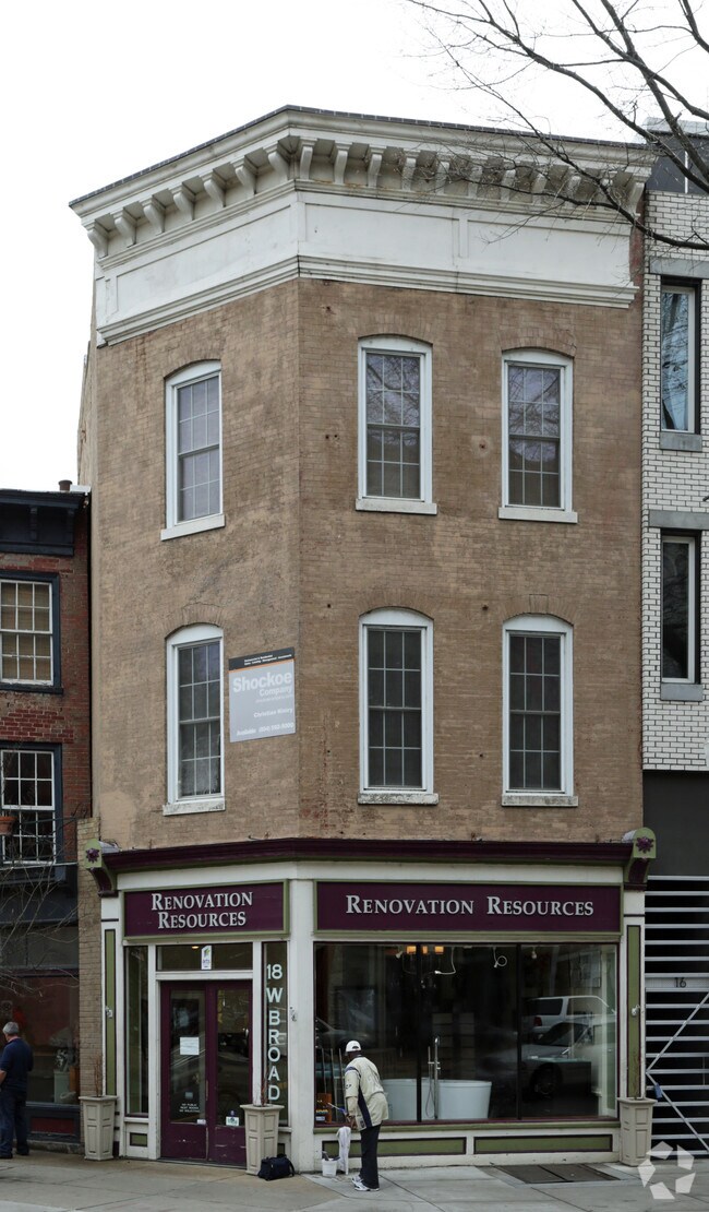 Photo - 18 W Broad St