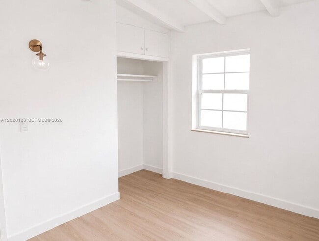 Photo - 810 NE 3rd Ave