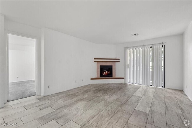 Building Photo - 2623 S Durango Dr Unit 102 Rental