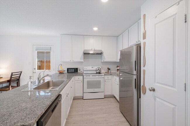 Photo - 6422 Magee Run