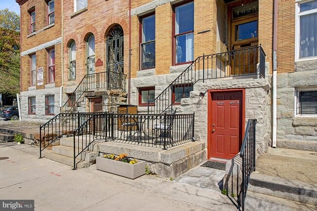 Building Photo - 1625 St Paul St Unit B