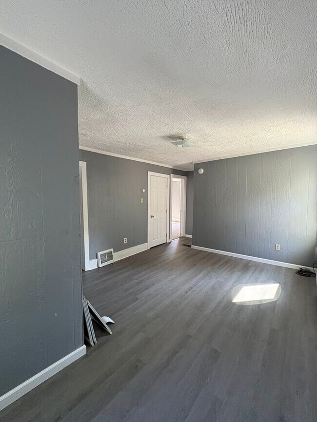 Photo - 686 Sumner St Unit 2