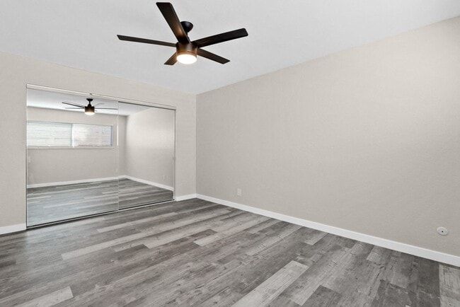 Hamilton Courtyard Apartments