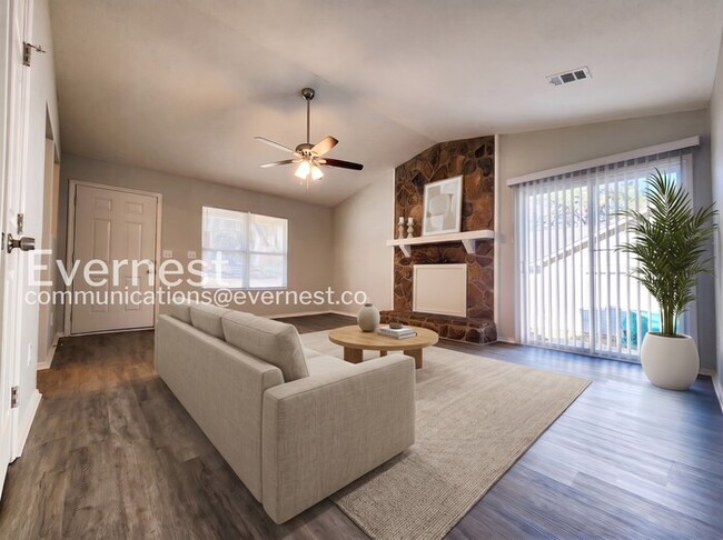 Photo - 3 Bed, 2 Bath Home with Fenced Yard / Pet-Friendly / Coming Soon!