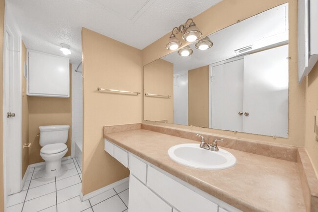 Building Photo - 2750 Holly Hall St Unit 1104