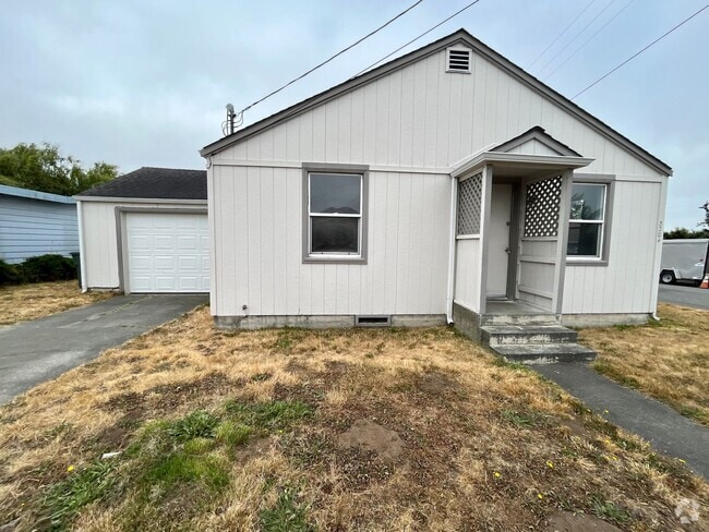 Building Photo - Pet friendly 2 Bedroom, 1 Bathroom with Sp... Rental