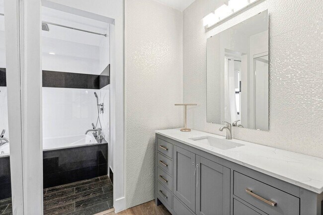 Photo - 12989 Odessa Trail Unit 5