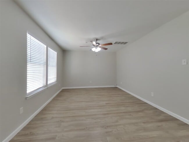 Photo - 20705 Patriot Park Ln