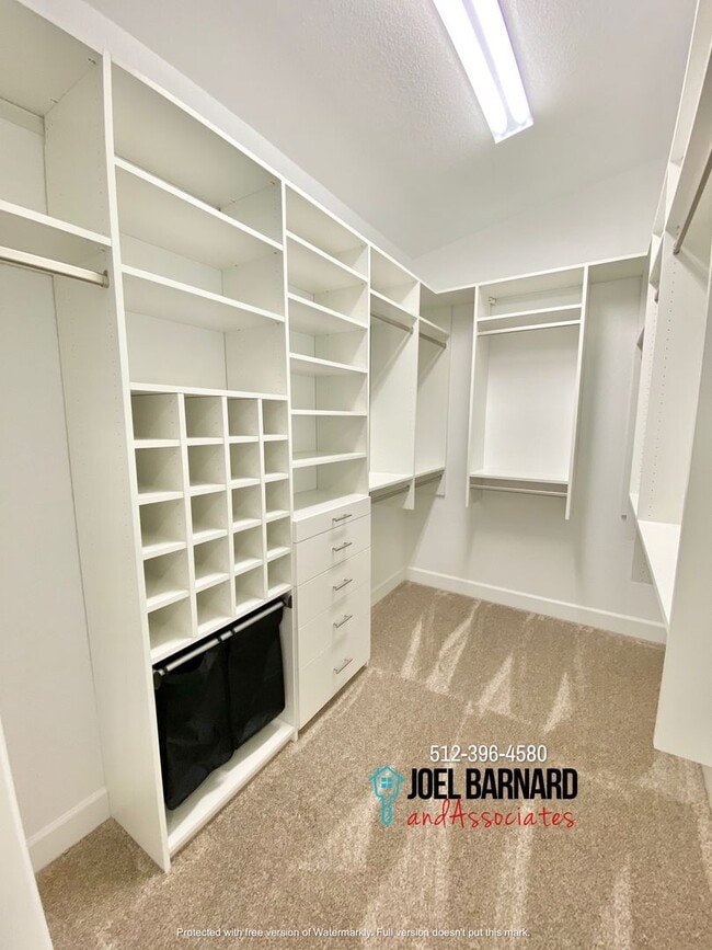 Photo - Be a Part of the Kissing Tree Community!