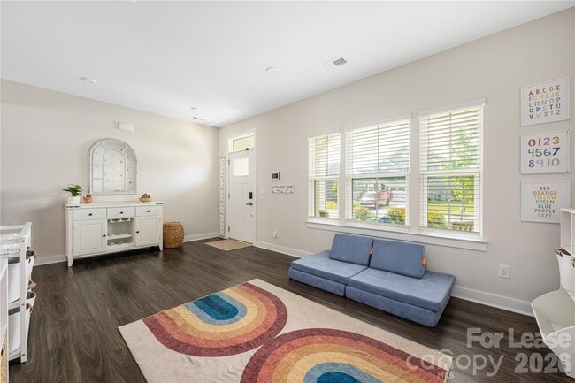 Photo - 1636 Tundra Ln
