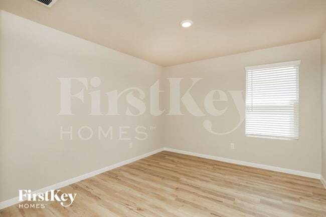 Photo - 9984 Sarrebourg St