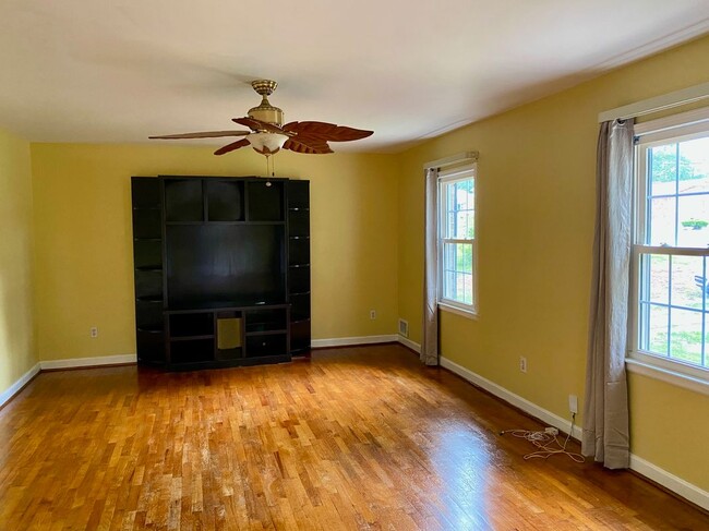 Photo - 112 Pinehurst Dr