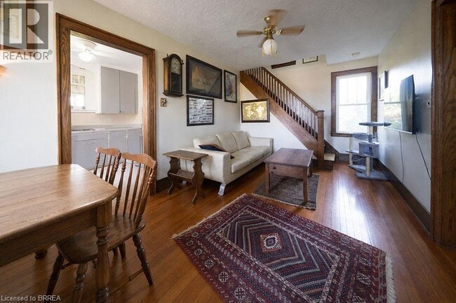 Photo - 453 Pleasant Ridge Rd
