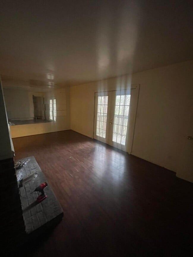 Building Photo - 713 Springfield Rd Rental