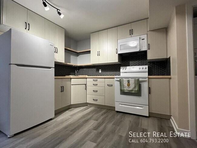 Photo - 46508 Lear Dr