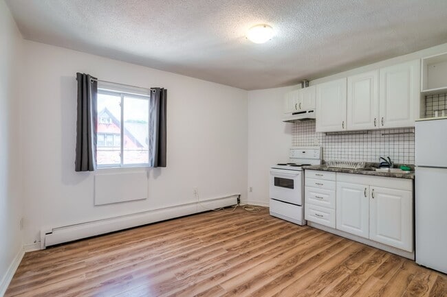 Photo - 198 Dunn Ave Unit 402