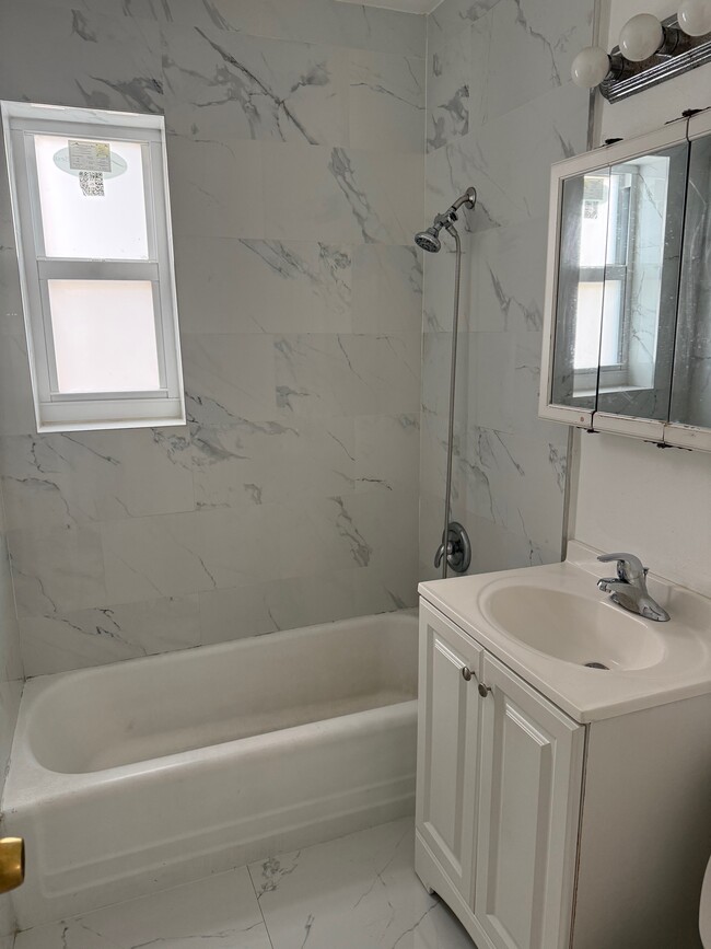 Photo - 4401 NE 15th Ter