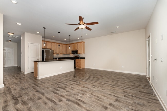 Photo - 1915 Fleming Rd Unit C