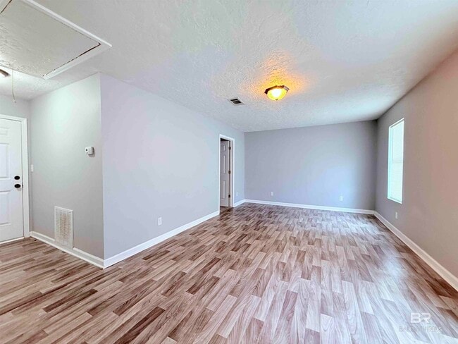 Photo - 8853 Wellsworld St