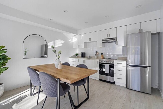 Photo - 2225 W 8th Ave Unit ID1051841P