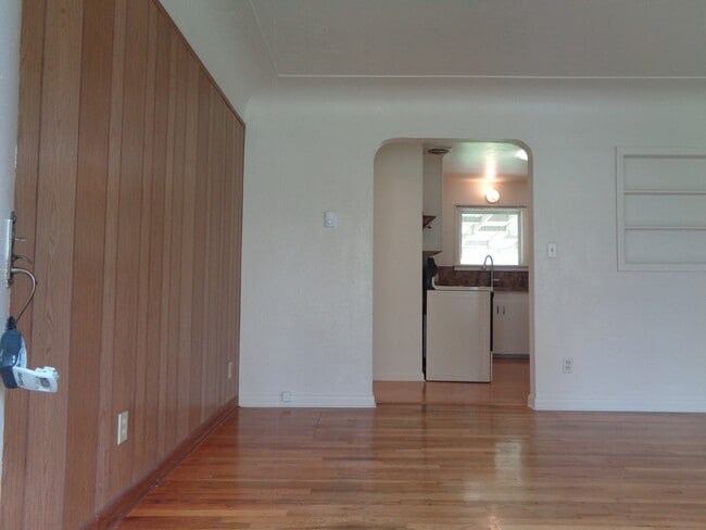 Photo - 1945 23rd St NE