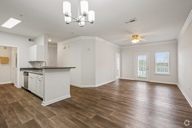 Interior Photo - The Bluffs at Riverview Rental