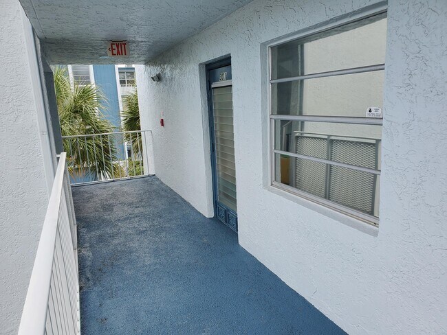 Photo - 7688 NW 18th St Unit 301