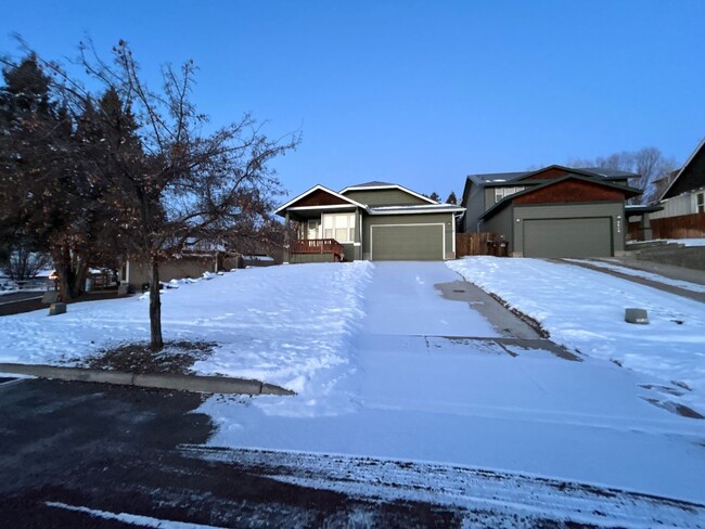 3 Bedroom / 2 Bathroom House in Prineville... - 3 Bedroom / 2 Bathroom House in Prineville...