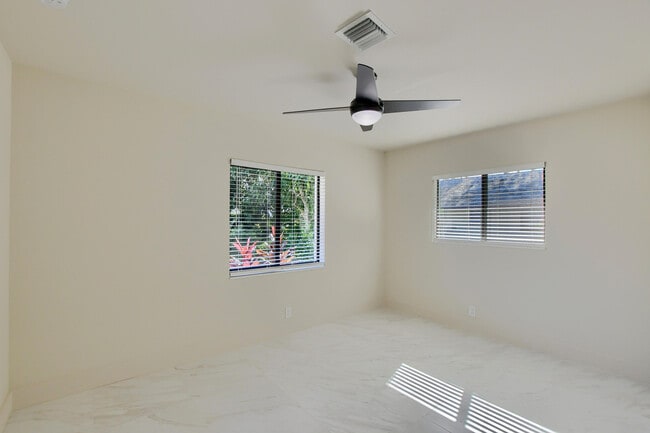 Photo - 2503 Oceanview Ave