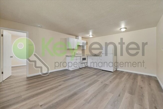 Photo - 1071 Santiago Ave