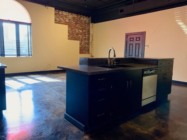 Photo - 110 W Huntington Ave Unit Ste C