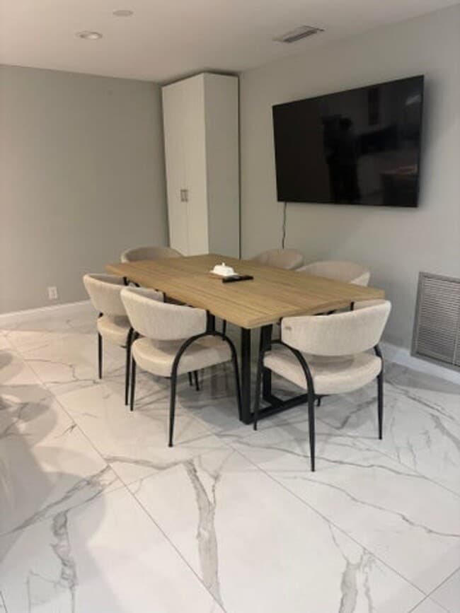 Photo - 18255 181st Cir S