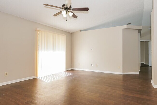 1561 Ortega Ave