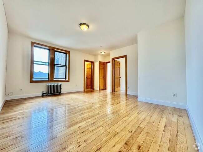 Building Photo - 20 Magaw Pl Rental