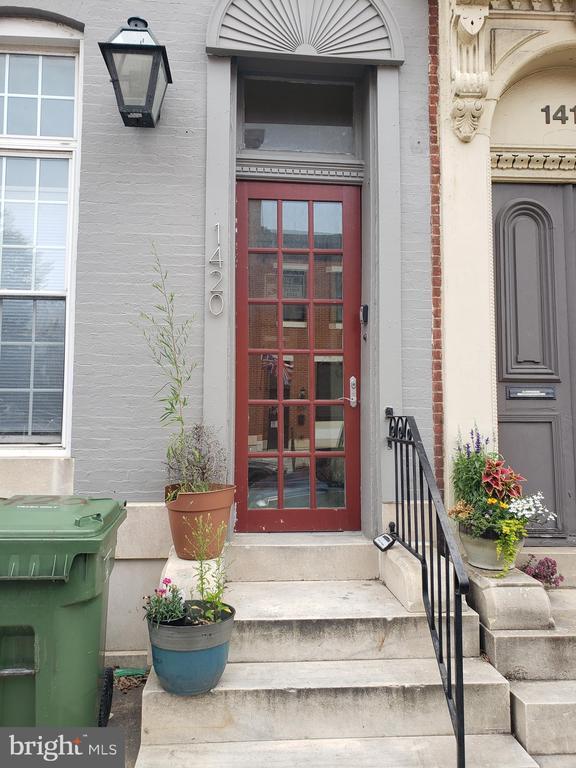 Photo - 1420 Light St Townhome