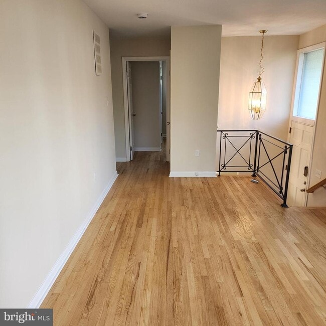 Photo - 1405 42nd St SE