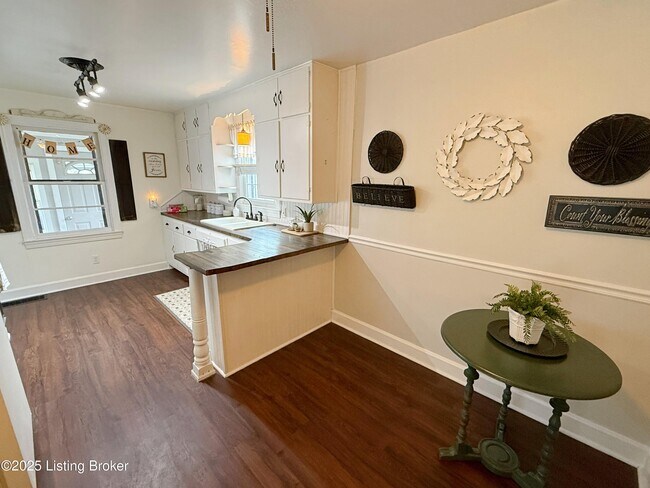 Photo - 1445 Campbellsville Rd