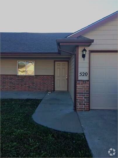 Building Photo - 520 Stonemont Dr Rental